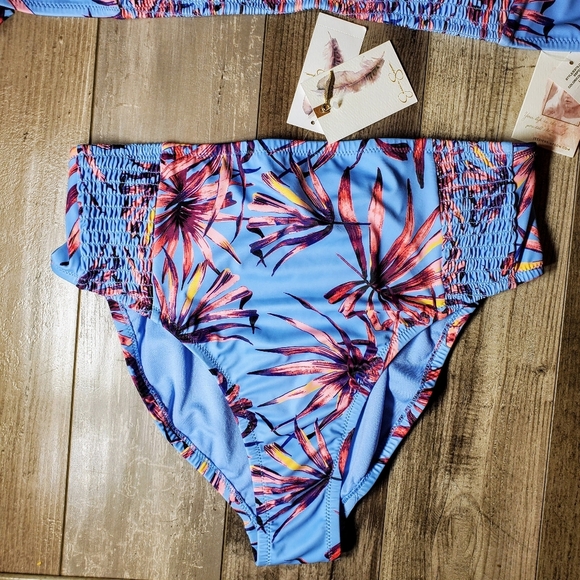 NWT Jessica Simpson Lilac Tropical Floral High Waisted Smocked Bikini Set Medium - Picture 14 of 16